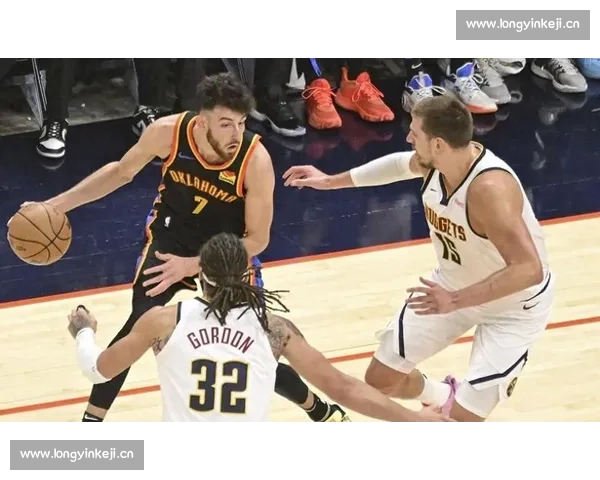 末节逆转惊险收官篮球赛事比分定格引爆全场热议球迷沸腾社交媒体刷屏